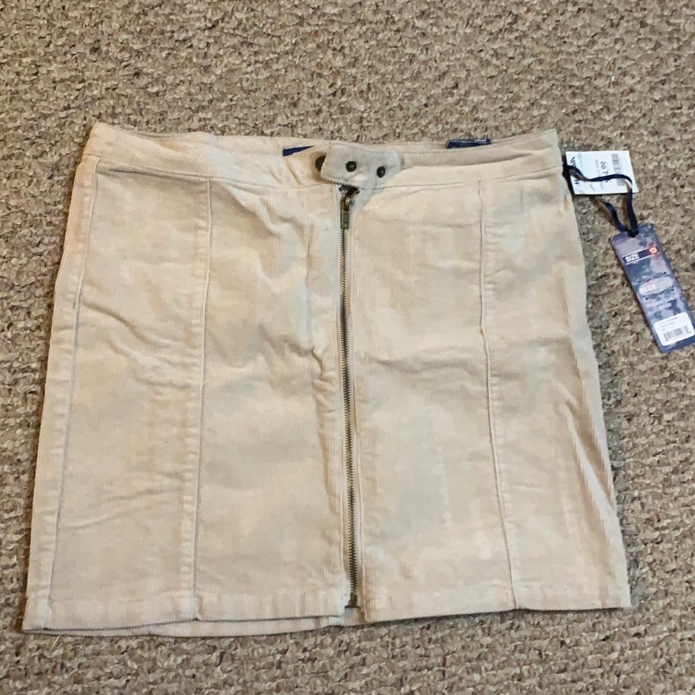 Never worn skirt